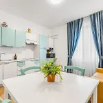 Casa Diego, Centro Living